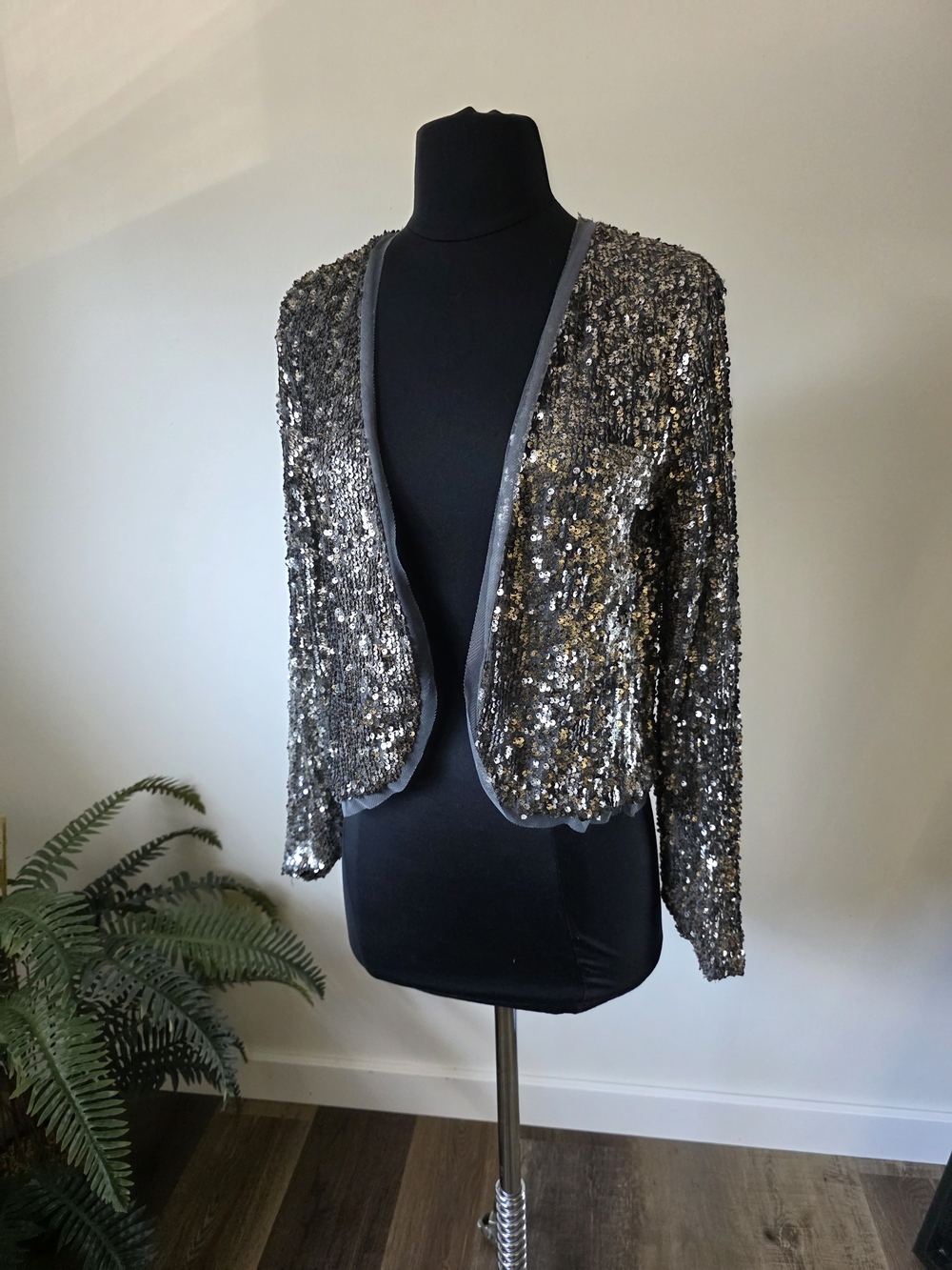 Abercrombie & Fitch Silver Sequin Open-Front Blazer
